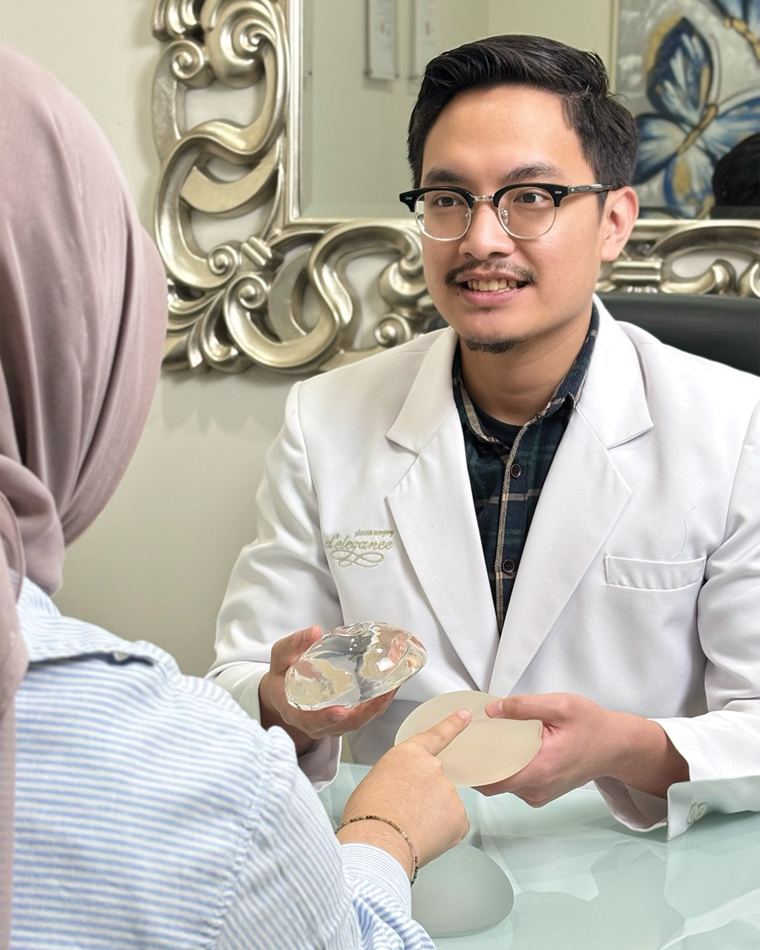 Mau Implan Payudara? Kenali Dulu Jenis Implan Payudara